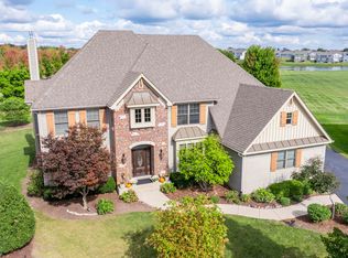 3558 Hidden Fawn Dr, Elgin, IL 60124