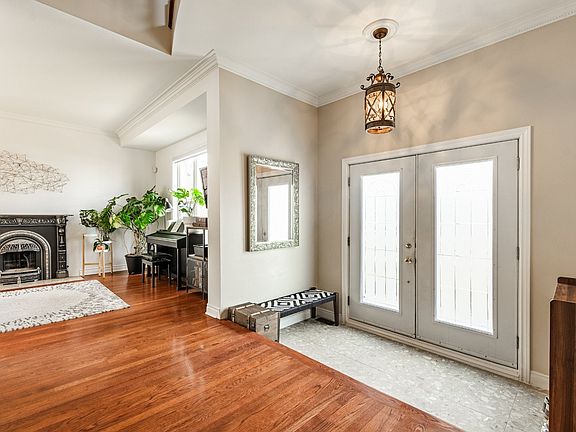 5th image of 1719 Rue De La Bch