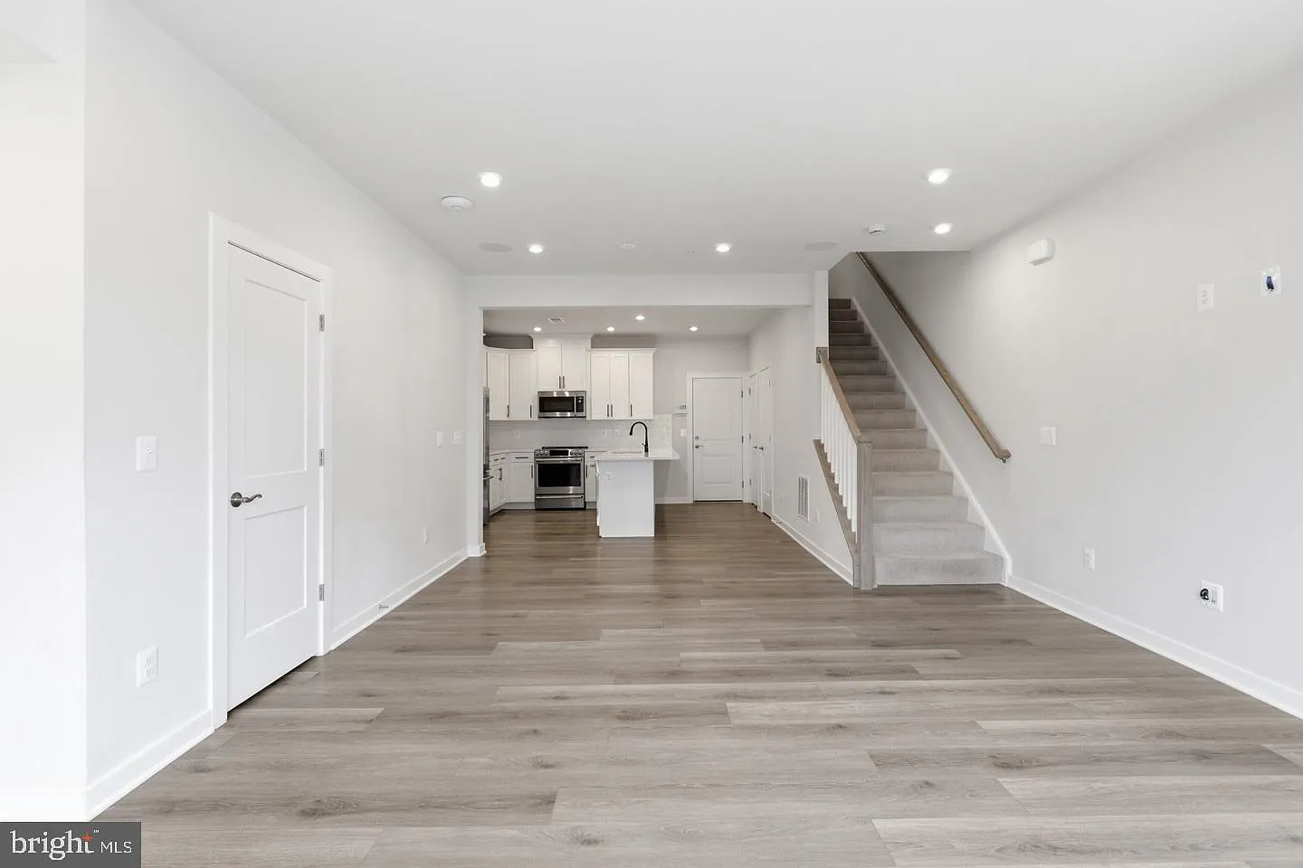 3 bed, 2.5 bath, 1772 sqft, $2,900 — Photo 3