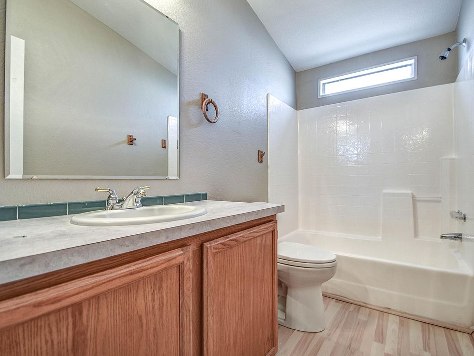 1st image of 2908 E Sequoia Dr