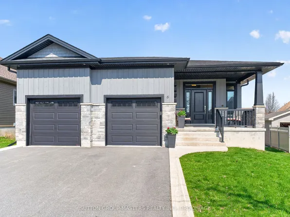 6 Admirals Ct, Loyalist, ON K0H 1G0