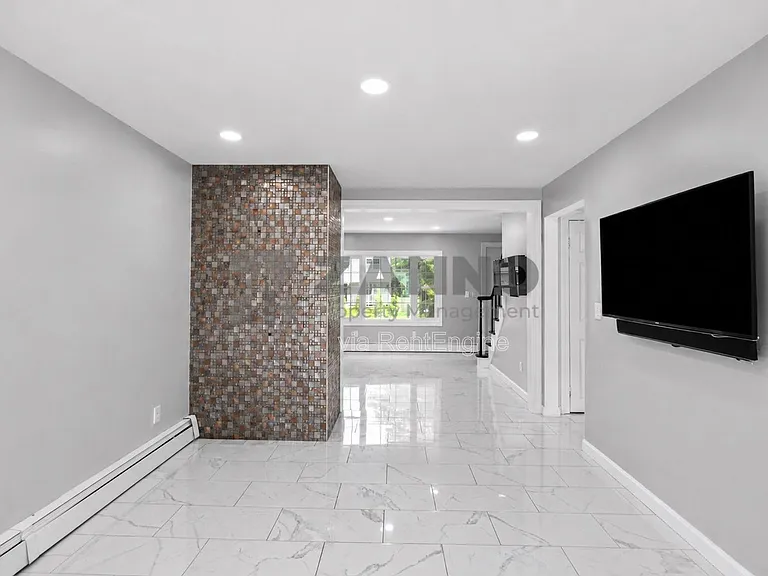 40 Olney Ave — Photo 11