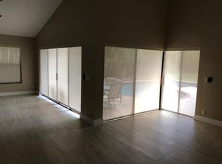 5102 NW 43rd Ave, Pompano Beach, FL 33073