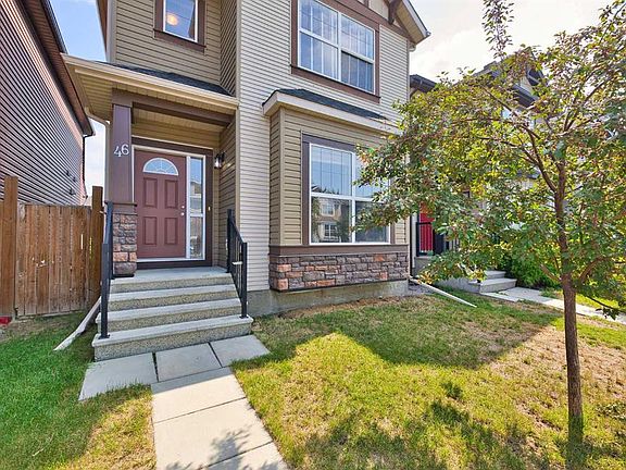 2nd image of 46 SW Autumn Cres SE