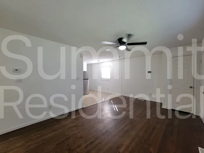 3 bed, 1.0 bath, 1336 sqft, $1,595 — Photo 3