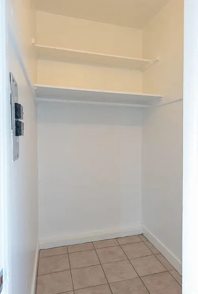 257 S Kenmore Ave #103 — Photo 7