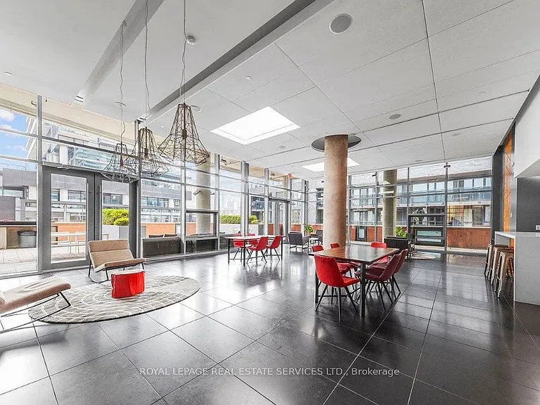 21 Widmer St #3706 — Photo 2