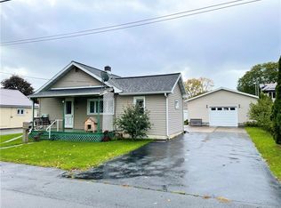 4 Illick St E, Waterloo, NY 13165