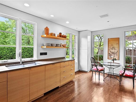 2nd image of 2235 W 63rd St