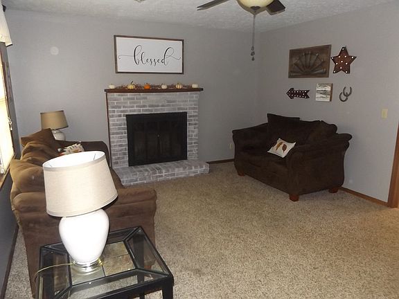 2nd image of 219 Robinson Dr