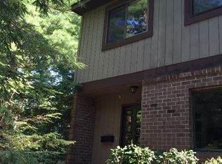 102 Ridgewood Ter, Albany, NY 12203