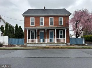 223 N College St, Palmyra, PA 17078