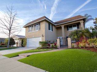 4825 Dogwood Ave, Seal Beach, CA 90740