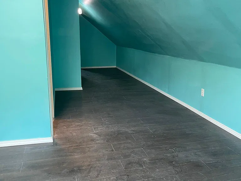 112 Schuele Ave #2 — Photo 9
