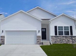 2714 Spring Ct SE, Altoona, IA 50009