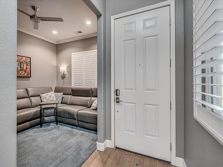 10562 Thistle Berry Ct — Photo 33
