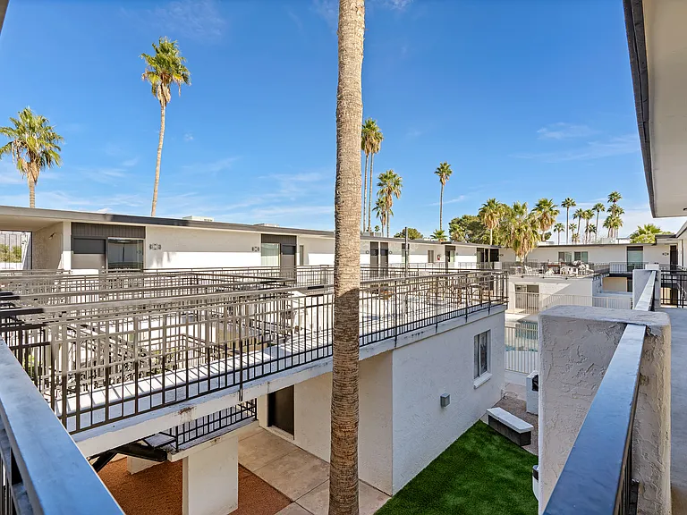 5570 E Hampton St #205 — Photo 3