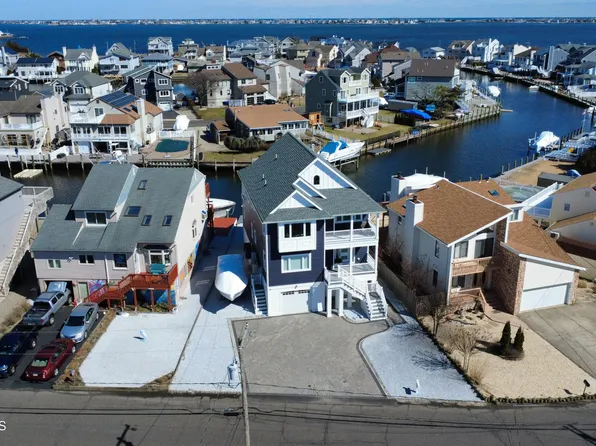 24 Rochester Drive, Brick, NJ 08723