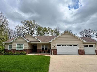 2560 Diamond Ridge Dr, Burlington, IA, 52601