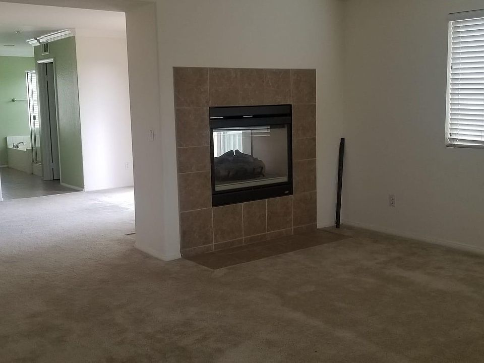 1st image of 16496 Landmark Dr