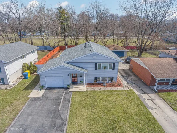 1029 N Wheeler St, Griffith, IN 46319