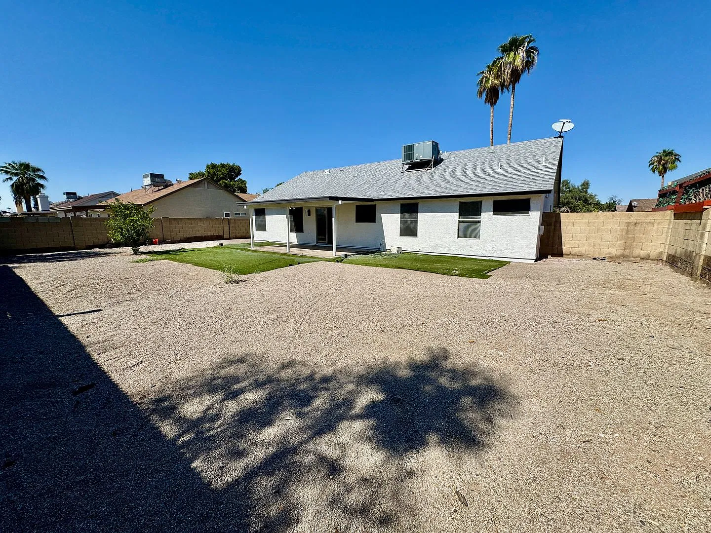3 Bedroom 2 Bath Single Level Home! NO HOA — Photo 4