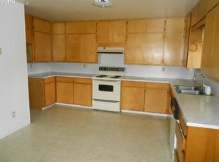 821 2nd St, Brookings, OR 97415