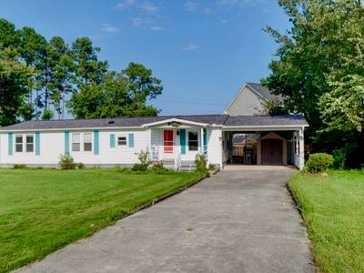 605 Harpoon Court, Hampstead, NC, 28443