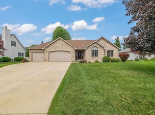 1381 Briarson Dr, Saginaw, MI 48638