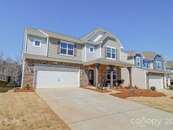2nd image of 119 Lassen Ln