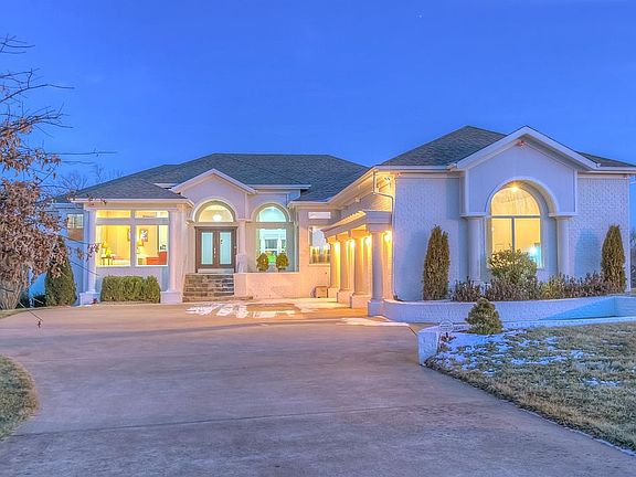 3rd image of 301 Terra Bianca Dr