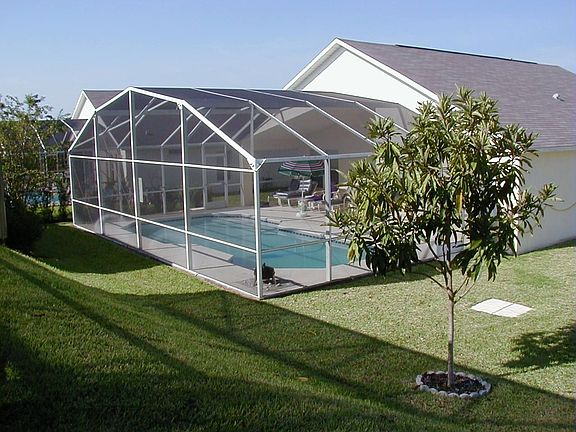 30ft pool, morning