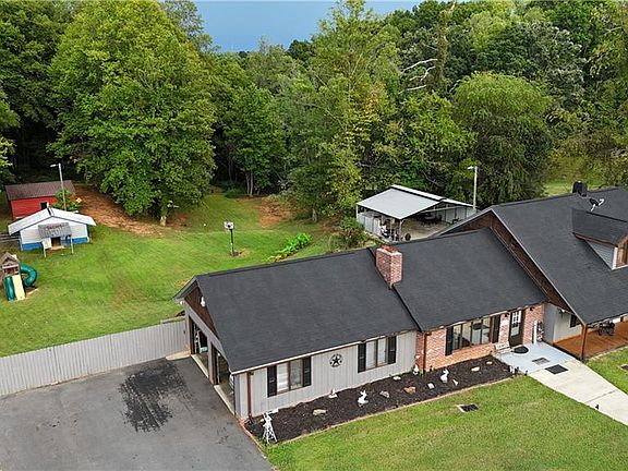 4th image of 1098 Red Brush Rd
