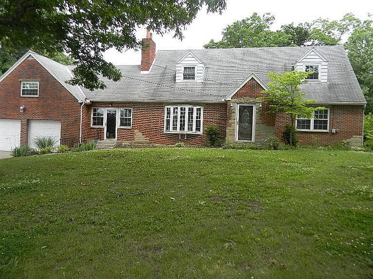 2nd image of 1308 Hanes Rd