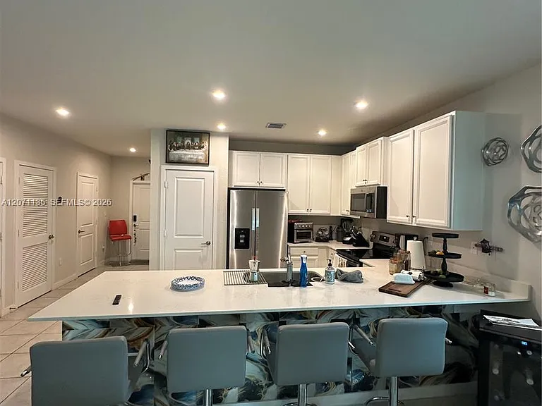 384 NW 11th Ave #384 — Photo 7