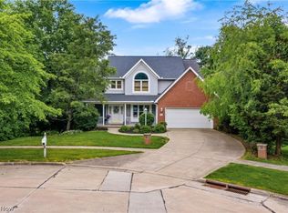 2675 Vinton Woods Dr, Wooster, OH 44691