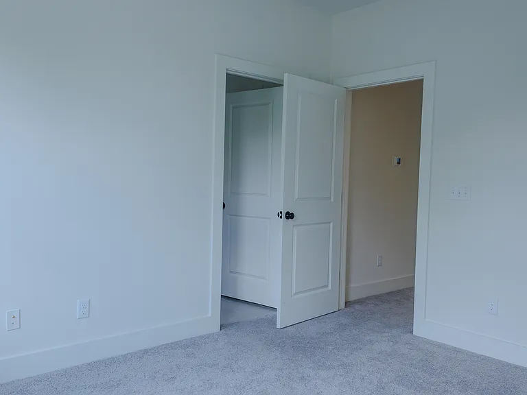 112 Nearwater Pl — Photo 13