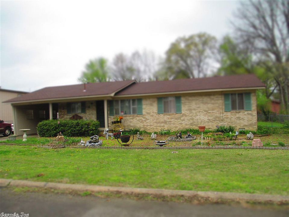 1st image of 706 Ethel Dr