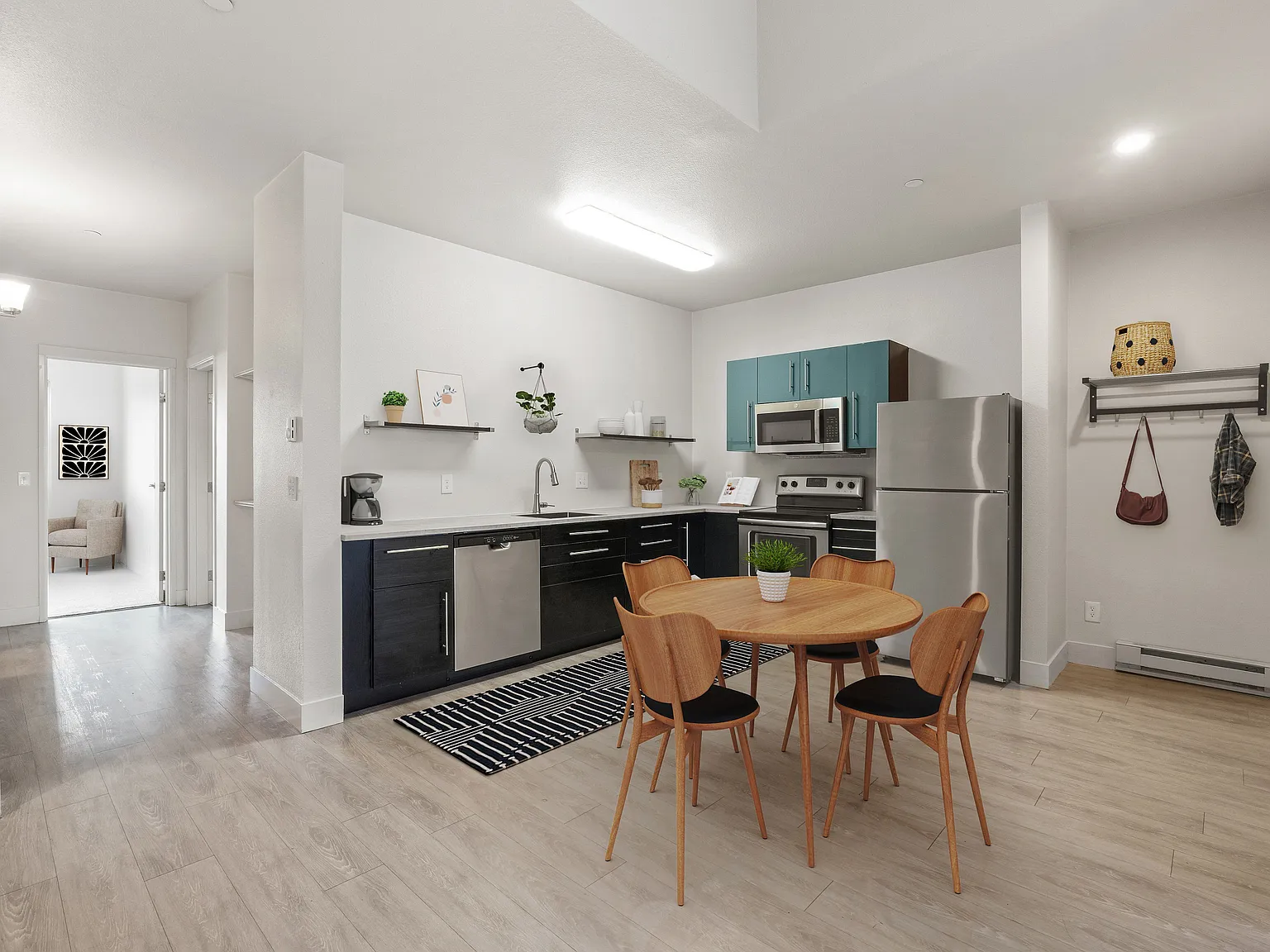 Red Table Apartments — Photo 4