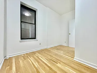 Rented by HOLTON REAL ESTATE INC.