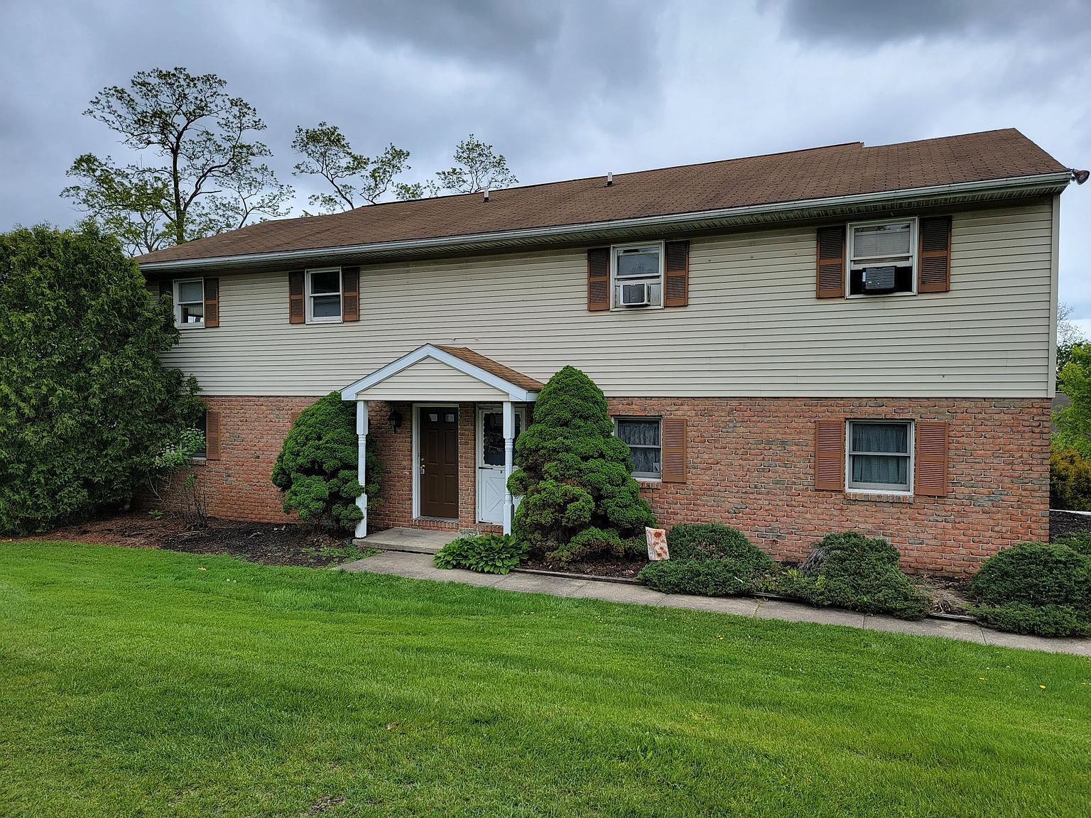 137 E Walnut St APT 3, Ephrata, PA 17522 | Zillow
