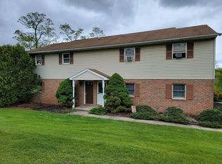 137 E Walnut St APT 3, Ephrata, PA 17522