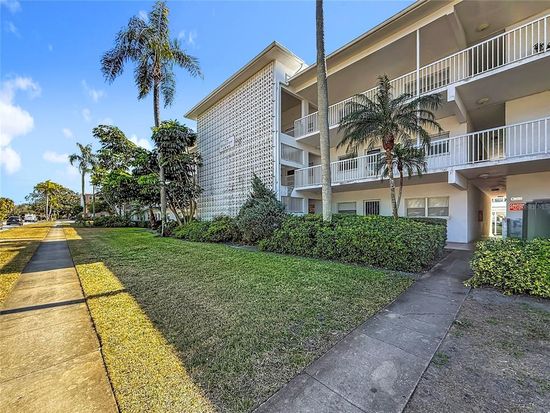 5150 10th Ave N APT 107, Saint Petersburg, FL 33710