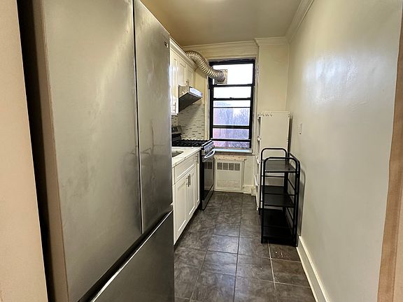 3rd image of 150-29 72nd Rd #6