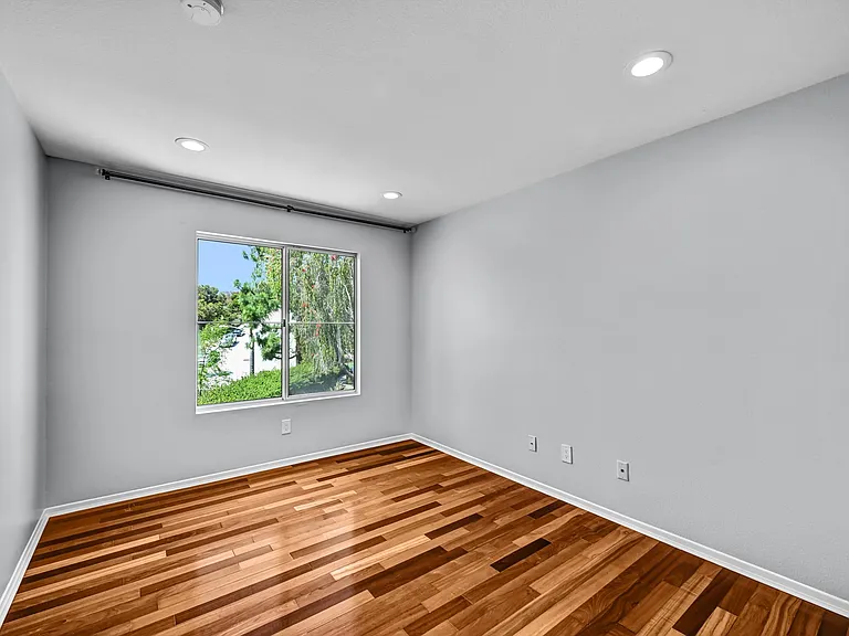 9325 Babauta Rd #8 — Photo 12