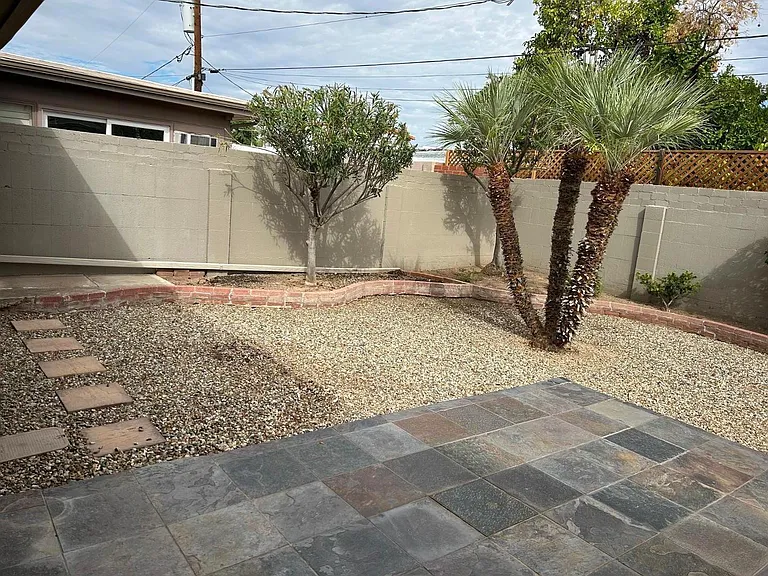 7718 E Meadowbrook Ave — Photo 9