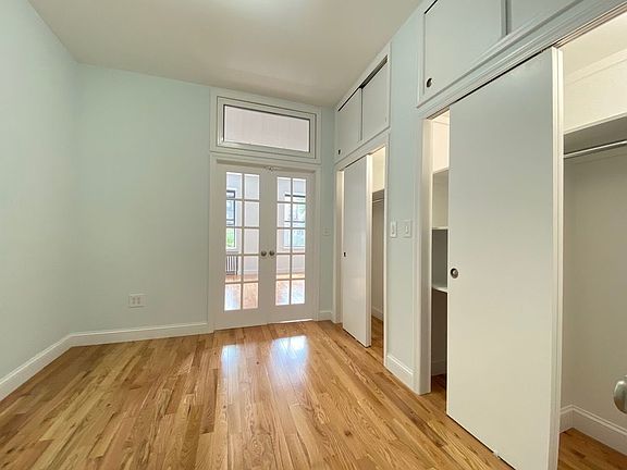 3rd image of 45 Saint Marks Pl APT 3
