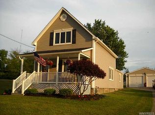 2873 Cloverbank Rd, Hamburg, NY 14075