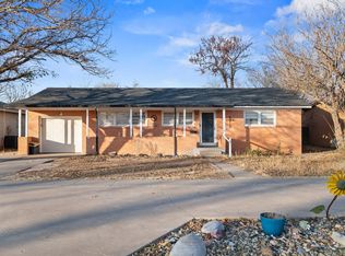 407 Pine St, Levelland, TX 79336