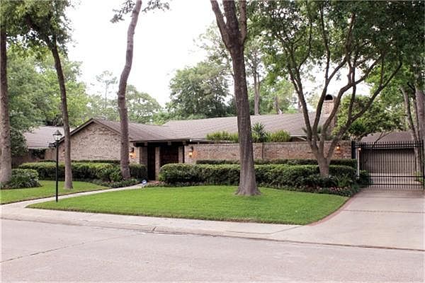 1st image of 10218 Shady River Dr